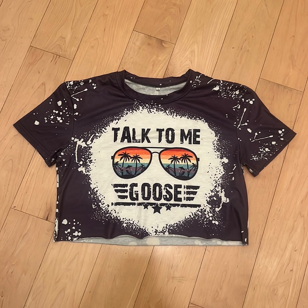 Talk to me goose crop top